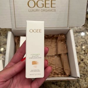 OGEE HYDRAGANICS SCULPTED COMPLEXION STICK in Linden